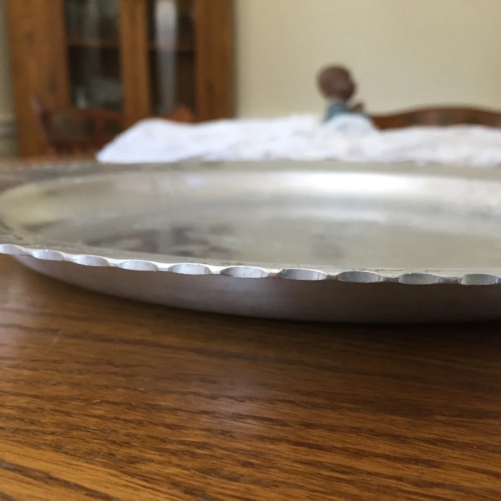 BARRICINI FLORAL & LEAF ETCHED W/SCALLOP EDGE  ROUND TRAY CIRCA 1950 …